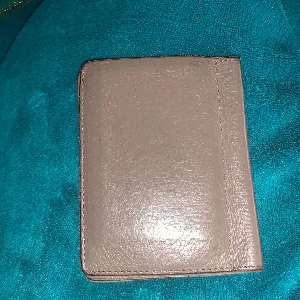 Gorgeous vintage leather‎ wallet